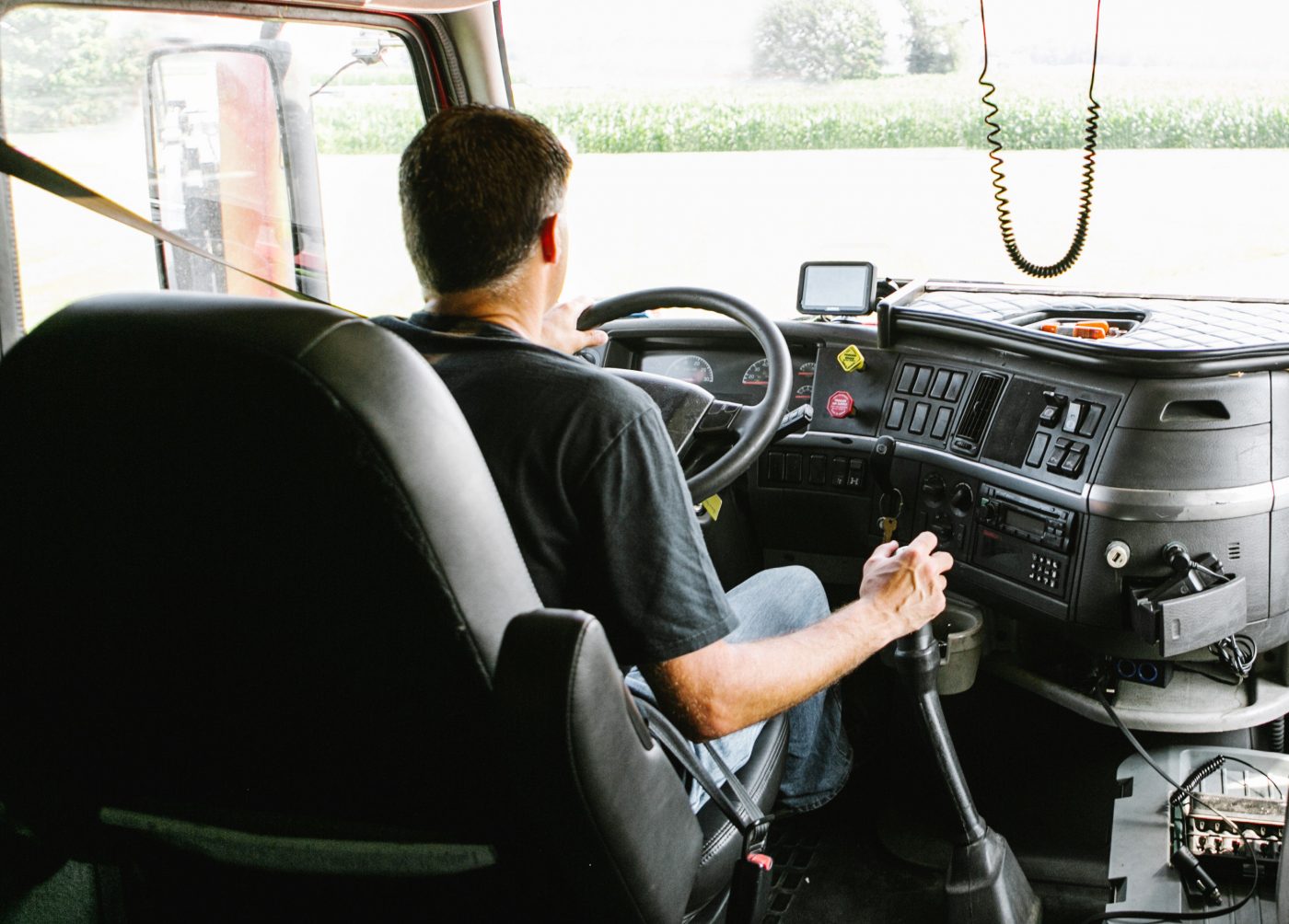 Read more about the article FMCSA Seeks Public Comment on Pilot Program to Allow Drivers Ages 18-20 to Operate Commercial Motor Vehicles in Interstate Commerce
