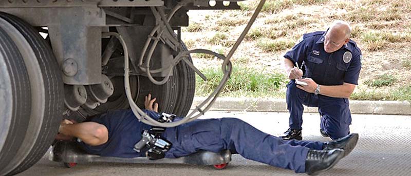 Read more about the article How To Pass Roadside Inspections During CVSA Brake Safety Week